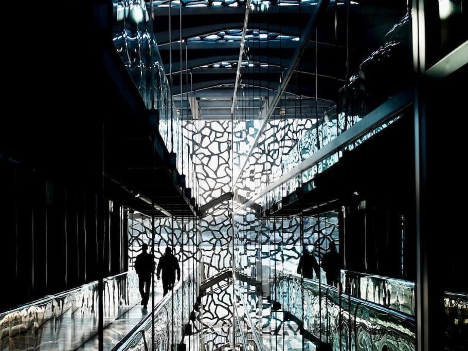 Superbe Appart, Central, Petit Balcon & Vue Place Marseille Exteriör bild
