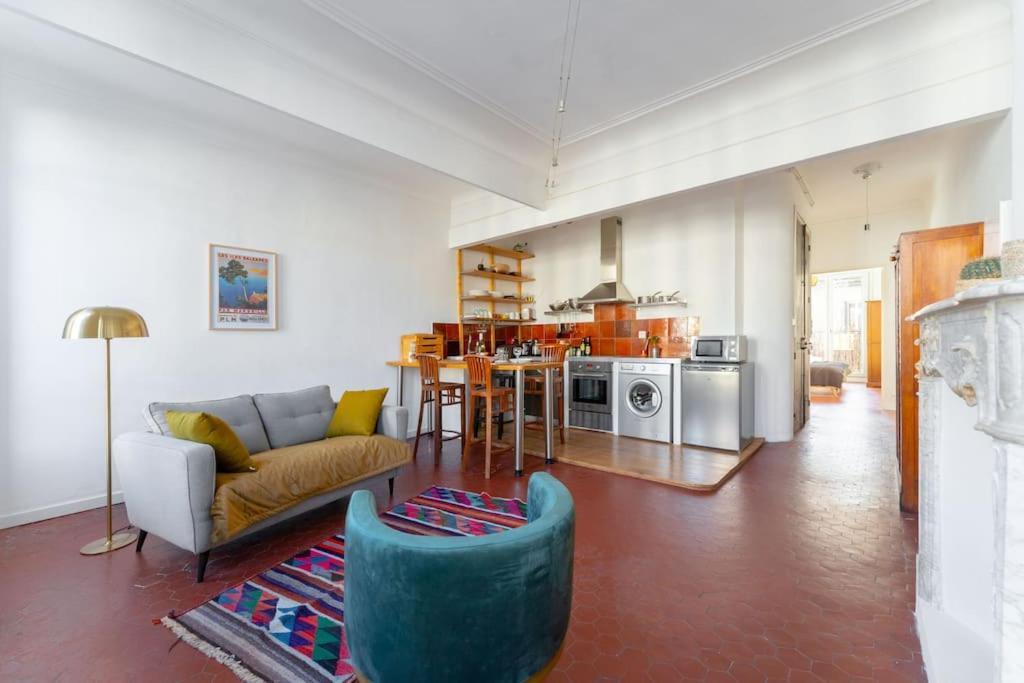 Superbe Appart, Central, Petit Balcon & Vue Place Marseille Exteriör bild