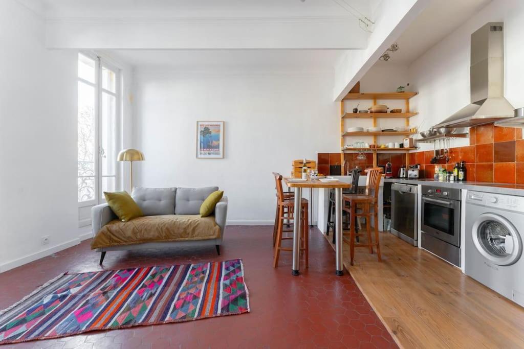 Superbe Appart, Central, Petit Balcon & Vue Place Marseille Exteriör bild