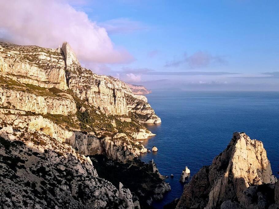 Superbe Appart, Central, Petit Balcon & Vue Place Marseille Exteriör bild