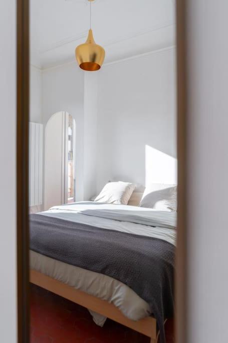 Superbe Appart, Central, Petit Balcon & Vue Place Marseille Exteriör bild