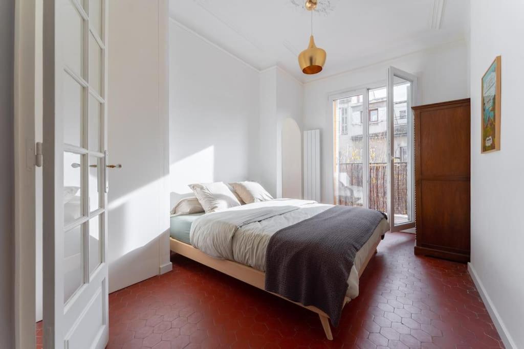 Superbe Appart, Central, Petit Balcon & Vue Place Marseille Exteriör bild